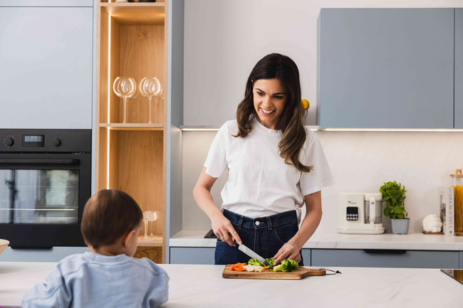 Multiblender parowy dla dzieci 6w1 Momini NutriBlend