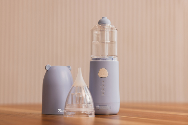 Automatyczny irygator i aspirator 2w1 Momini NanoFlush