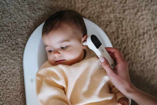 Zestaw Na Spokojną Noc: Lampka Lullumo + Termometr LittleCare