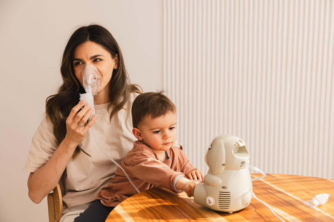 Nebulizator kompresorowo-tłokowy Momini NebuBunny