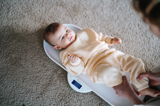 Waga niemowlęca Momini TinyScale